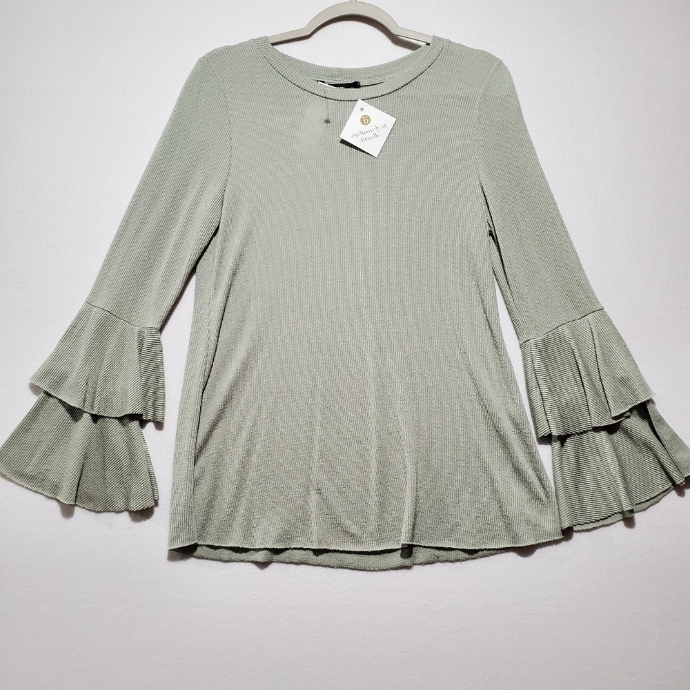 Beau Tissu Womens Sweater‎ Size Medium Ruffle Sleeve Sweater Sage Green BOHO